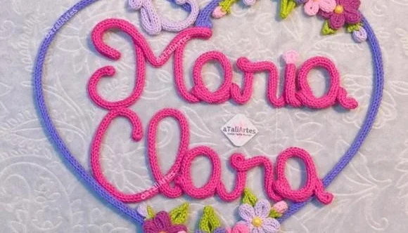Porta maternidade guirlanda de Coração Flores e Borboleta