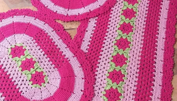 🌸 Jogo de Crochê Artesanal – Delicadeza e Elegância para su