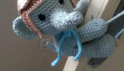 Segura Porta Mini Elefante em Amigurumi