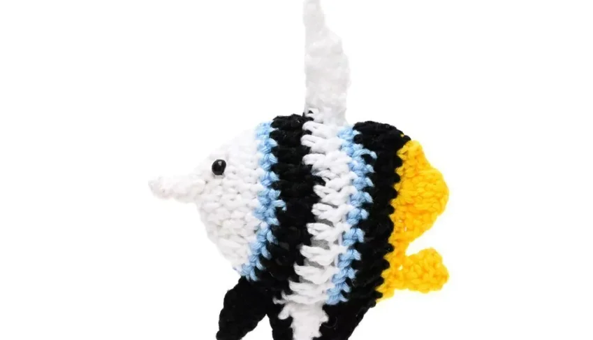 Chaveiro Acará Bandeira em amigurumi