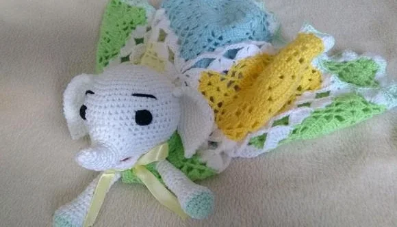 Naninha ou Manta do Apego em Crochê
