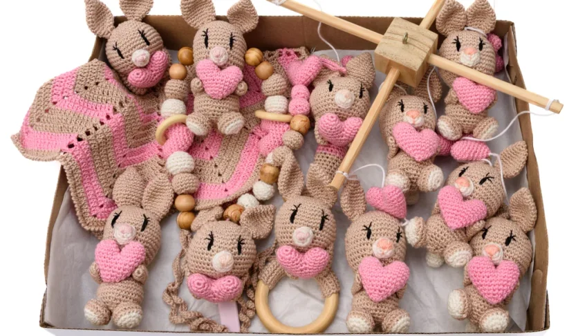 Kit Bebê Coelhinhos em Amigurumi com 7 Peças