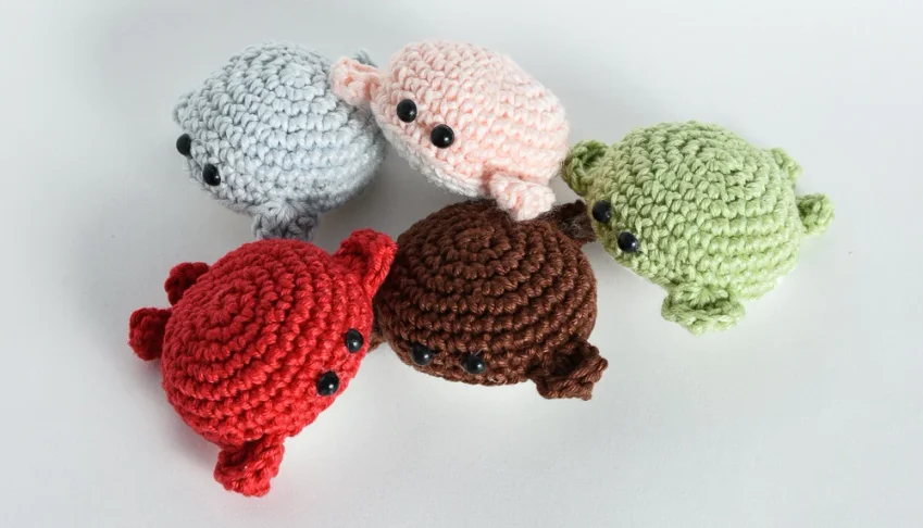 Coleção 5 Mini Baleias em Amigurumi