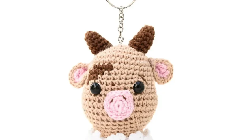 Chaveiro boizinho em amigurumi