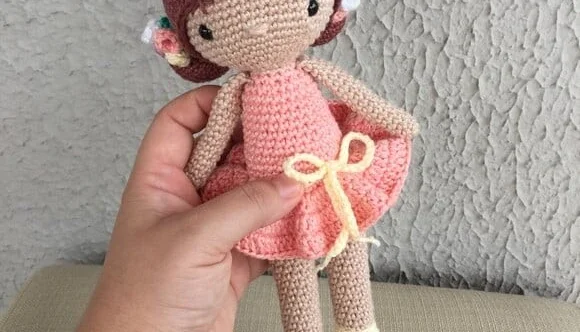Boneca Amigurumi sob Encomenda