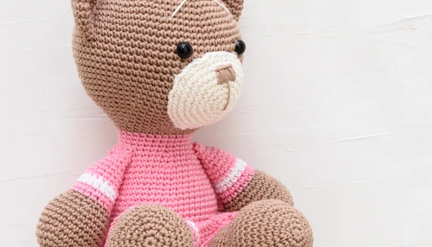 Ursa Amigurumi Crochê com Vestido Rosa