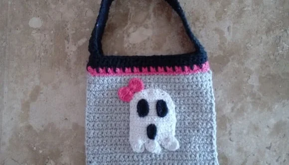 Bolsa Infantil em Crochê Halloween Fantasminha