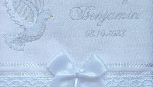 Kit com 2 Toalhas de Batizado em Linho