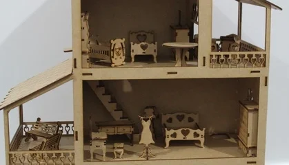 Casinha de Boneca de Madeira Personalizada