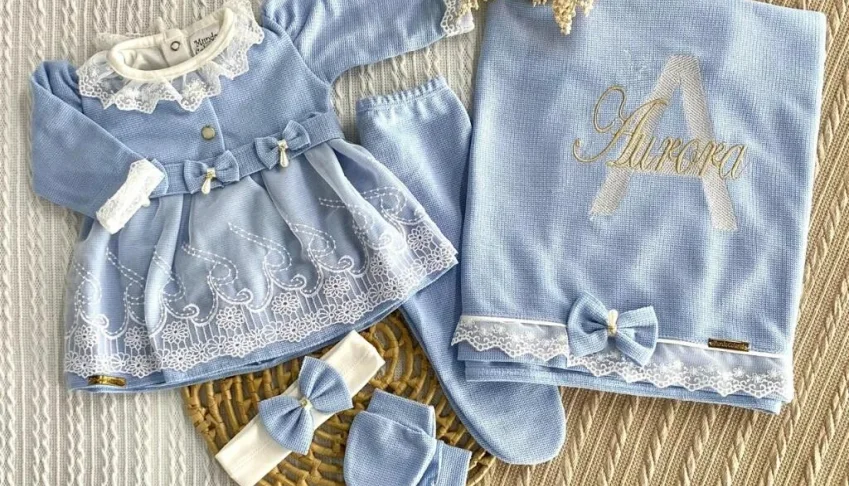 Saída de Maternidade Bordada com Nome
