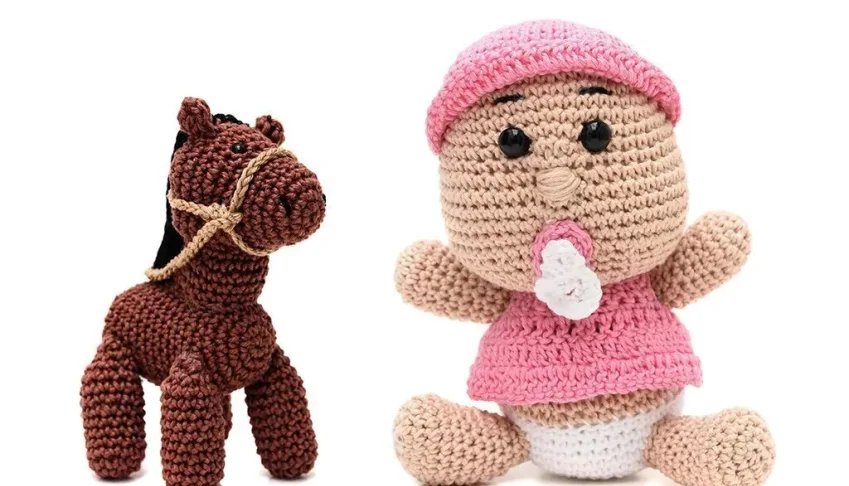 Kit bebe com chupeta e cavalinho em amigurumi