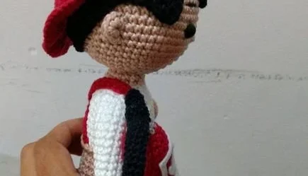 Amigurumi Chocalho Bombeiro