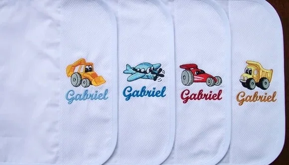 Kit com 6 Guardanapos Escolares Bordados e Personalizados