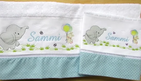 Kit Bebê com Toalha de Banho e Toalha de Mão