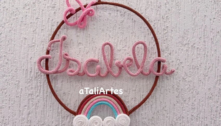 Porta Maternidade com Arco-íris Personalizado