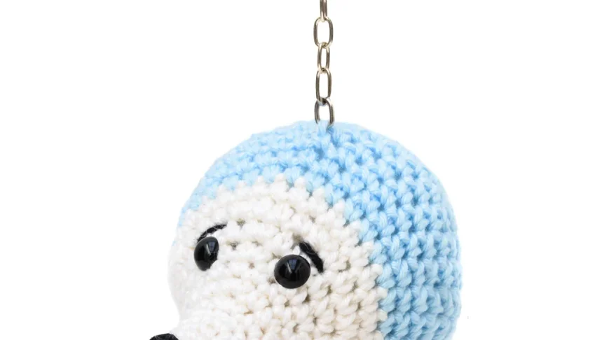 Chaveiro ouriço em amigurumi