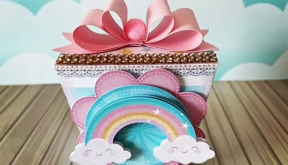 Kit Festa Arco-Íris com Centros de Mesa e Laços