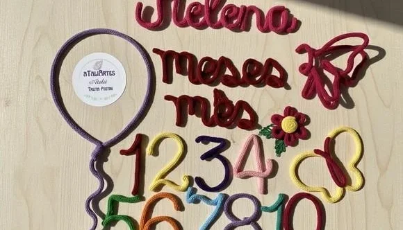 Kit Mêsversário Borboletas em Tricotin com Nome