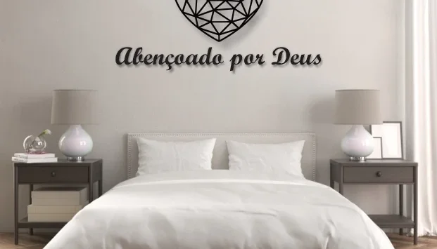 Coração e Frase Abençoado por Deus em MDF Preto