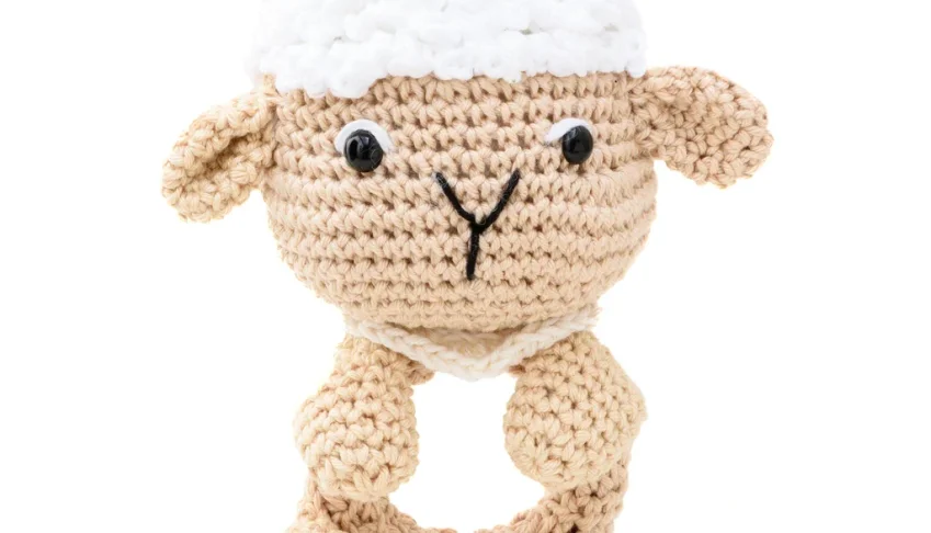 Chocalho Ovelhinha Amigurumi