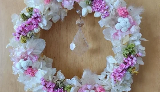 Mini Guirlanda com Hortênsias e Cristal - 22 cm