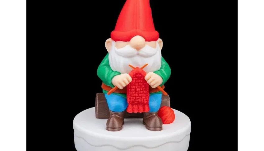 Gnomo de Natal Tricotando