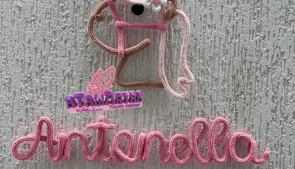 Nome personalizado com Cavalinho de Tricotin