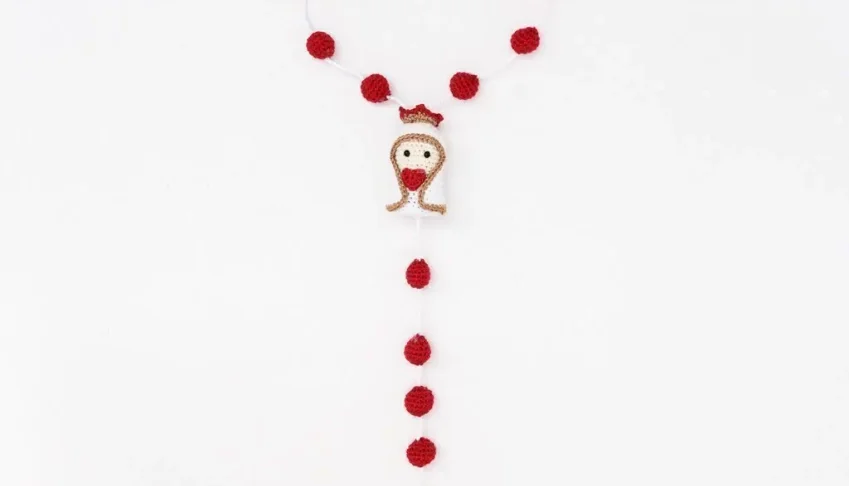 Terço Nossa Senhora de Fátima em Amigurumi