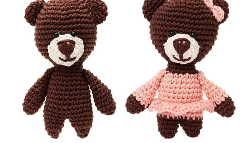 Casal de ursinhos em amigurumi