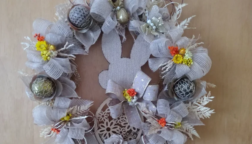 Guirlanda de Páscoa com Ovos de Juta