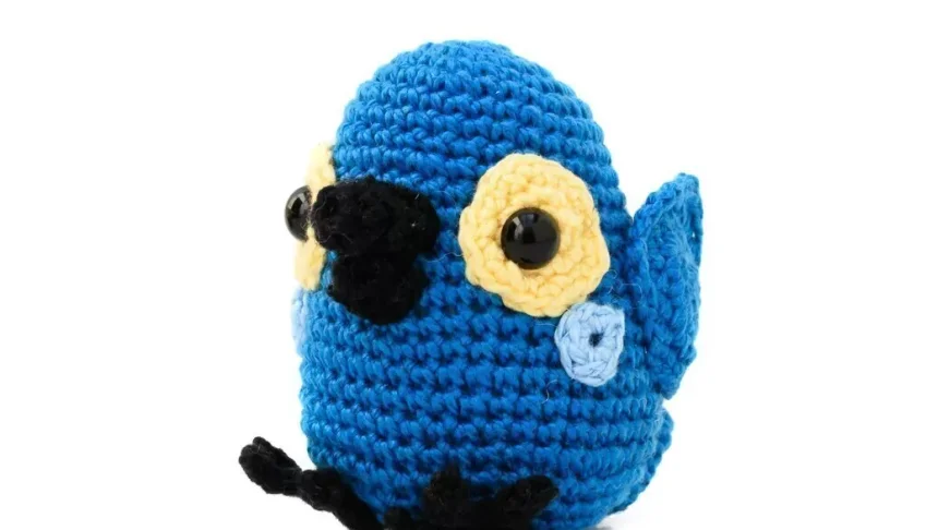 Ararinha Azul em Amigurumi