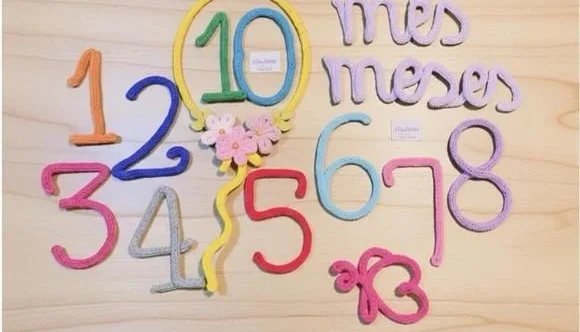 Kit Mêsversário Flor e Borboletinha em Tricotin