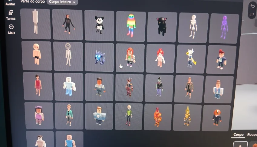 Conta de Roblox com itens raros
