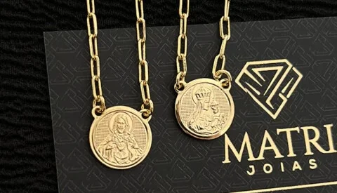 Medalha Religiosa com Corrente Personalizada