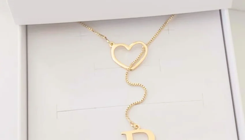 Colar com Inicial Personalizada