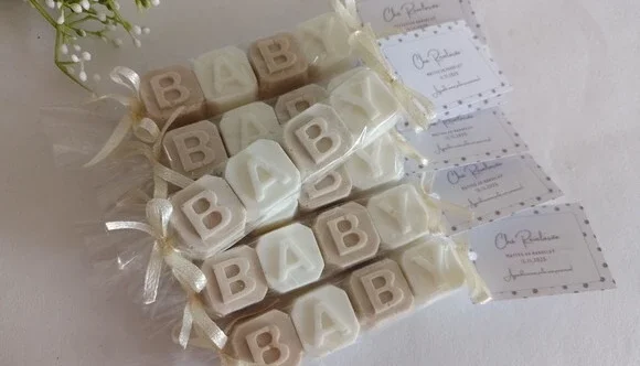 Sabonete Nome 4 Letras com Borboleta