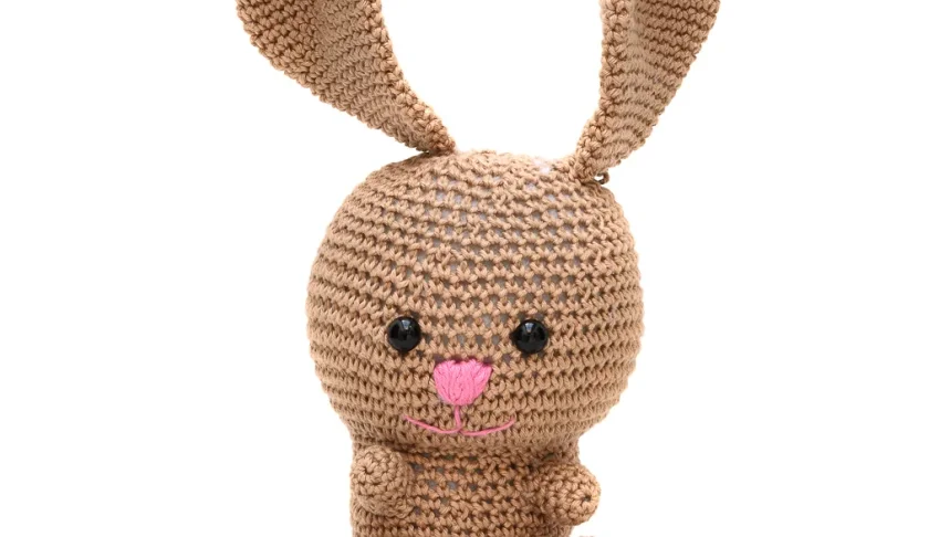 Coelho Marrom em Amigurumi