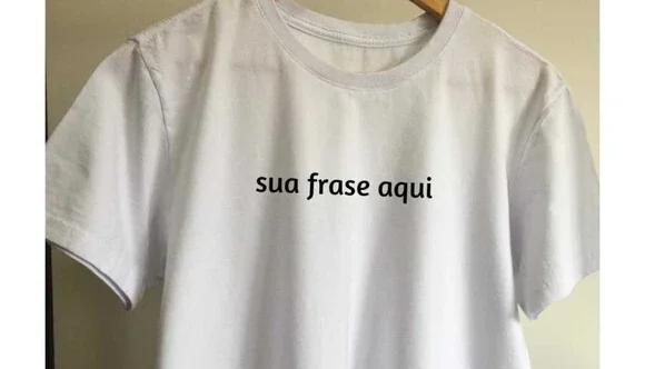 Camiseta Bordada Personalizada com Nome