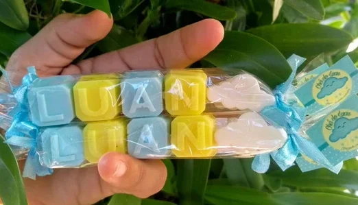 Sabonete Nome 4 Letras com Nuvem