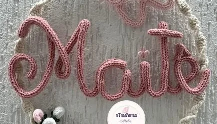 Porta Maternidade Borboleta e Flores em Macramê