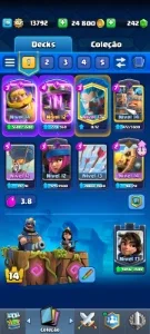 Conta com 120 cartas CR