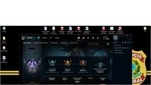 Platina 4 com 235 skins, TODOS os champs, 21k de EA