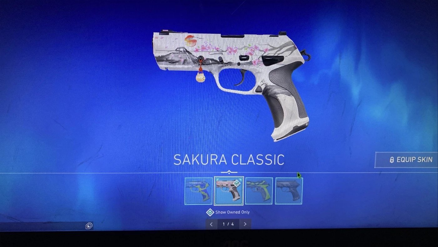 Valorant Sakura Classic skin