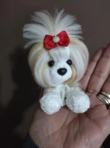 Miniatura Shitzu - Amigurumi de Crochê com Feltragem - Artesanato e Personalizados