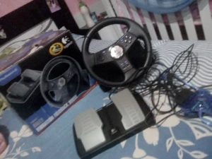 volante para ps2 , tem o adaptador para pc tbm - Produtos Físicos