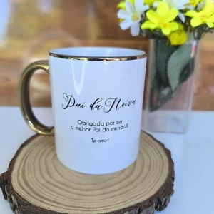 Caneca com Borda e Alça Douradas Personalizada