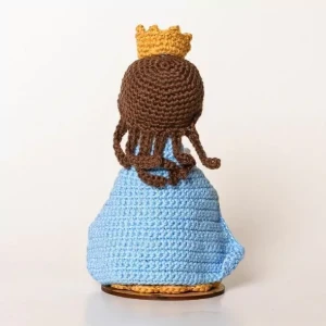 Santa Bárbara em Amigurumi - Artesanato e Personalizados