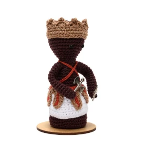 Orixá Xangô em Amigurumi - Artesanato e Personalizados