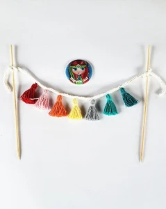 Topo de Bolo Mini Guirlanda de Tassels - Artesanato e Personalizados