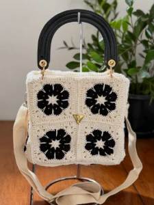 Bolsa Square - Artesanato e Personalizados